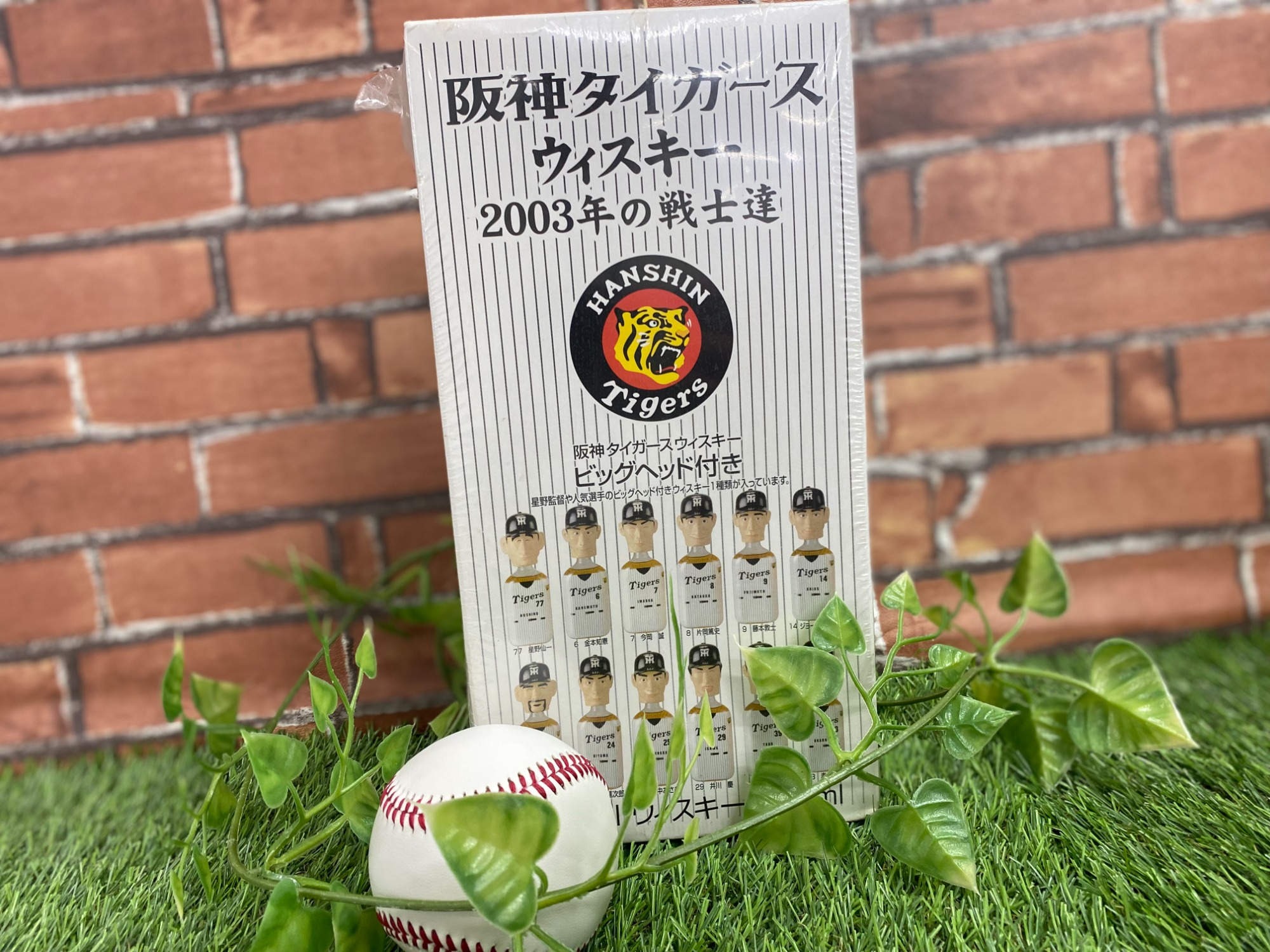 新品未開封 阪神タイガース ウイスキー 2003年の戦士達 360×12本 阪神タイガース ウイスキー2003年の戦士達 (今岡 濱中 ムーア)3本SET