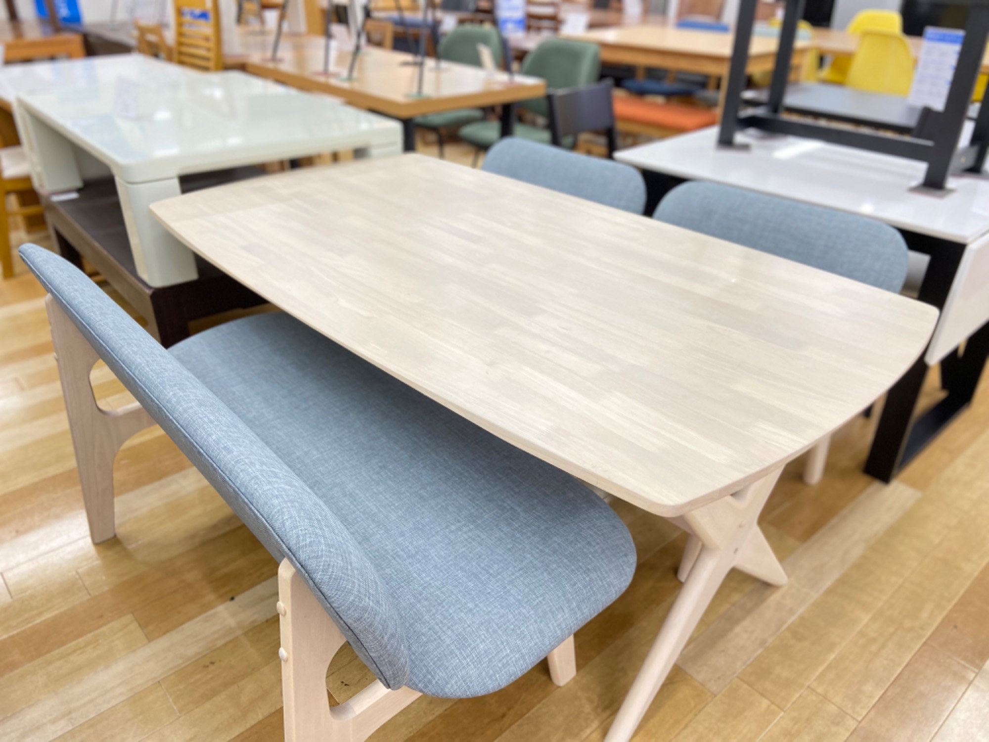 ニトリのベンチダイニング4点セットをご紹介 ニトリ ダイニング