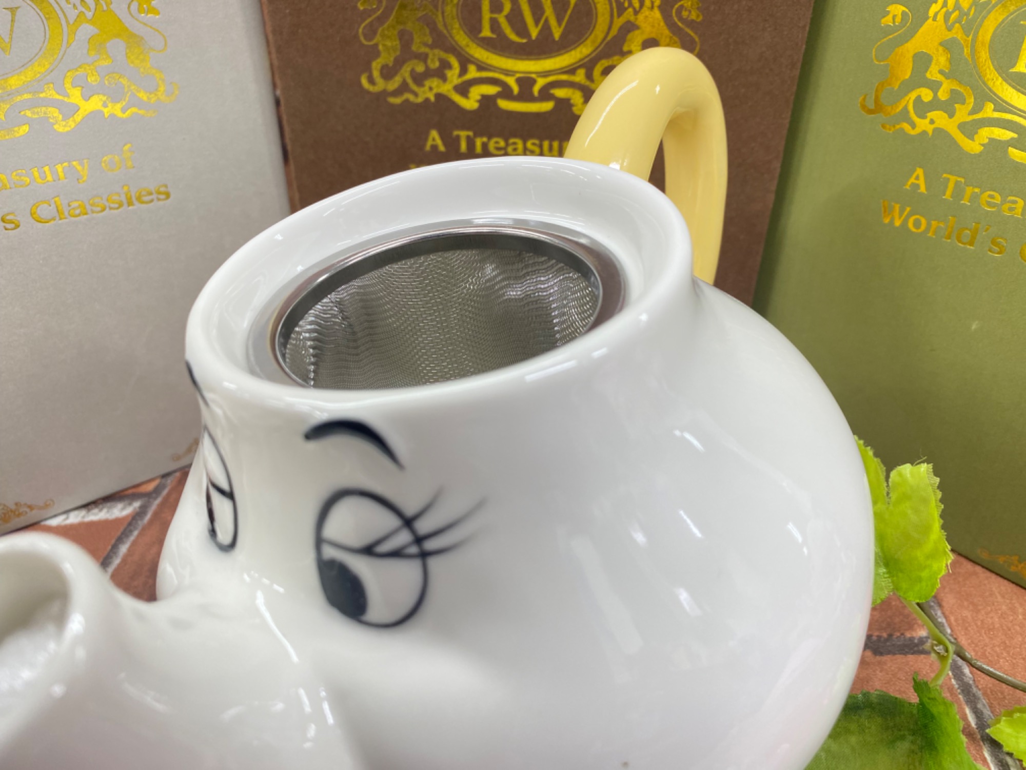 最終値下げ！正規品☆レア！ポット夫人単品 食器買取20％UPキャンペーン中】あの大人気Disney作品の『美女と野獣