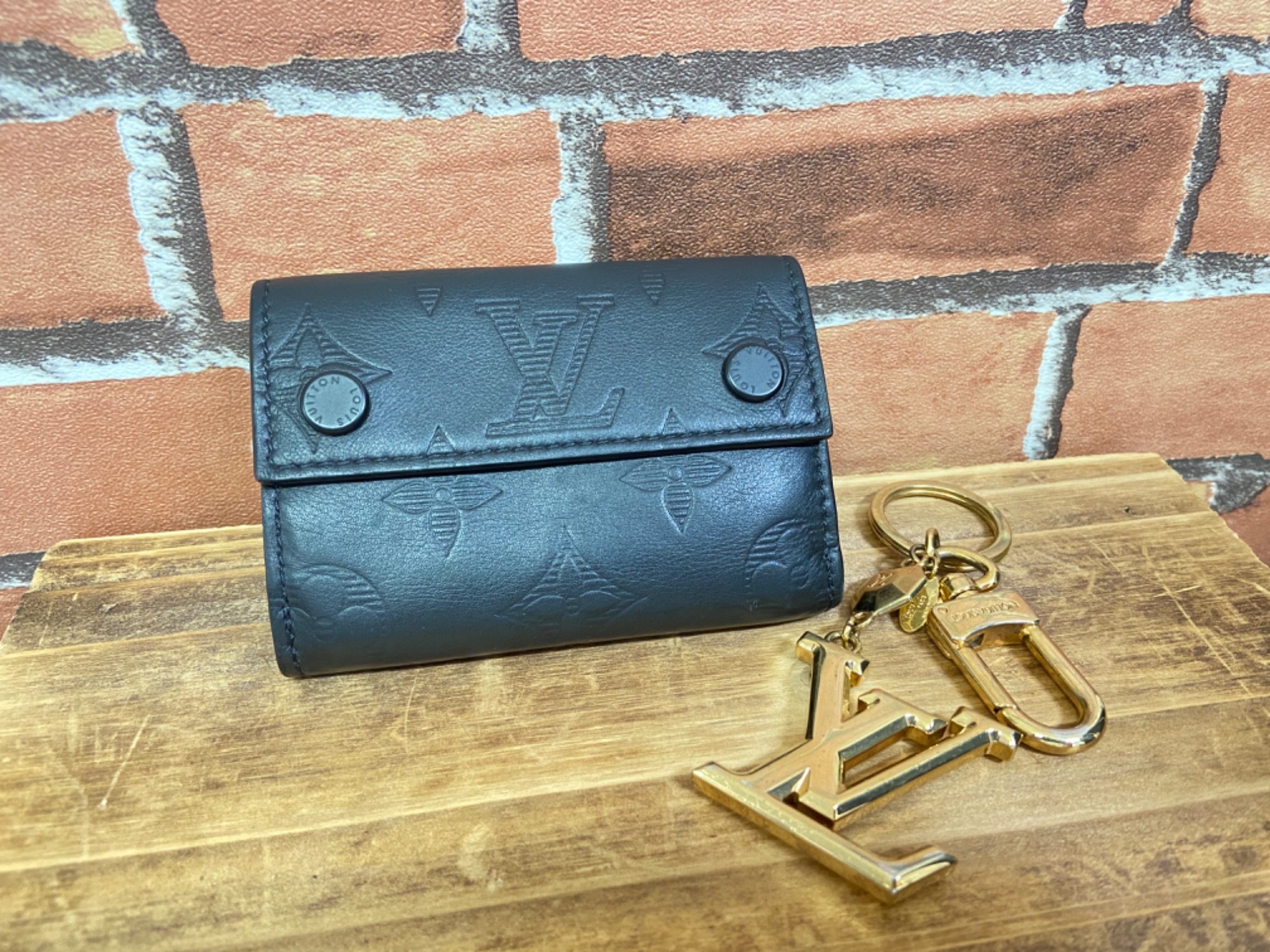 せぱたくろー ルイヴィトン ディスカバリー コンパクト シャドウ ノワール せぱたくろー様専用 ルイヴィトン ディスカバリー コンパクト シャドウ