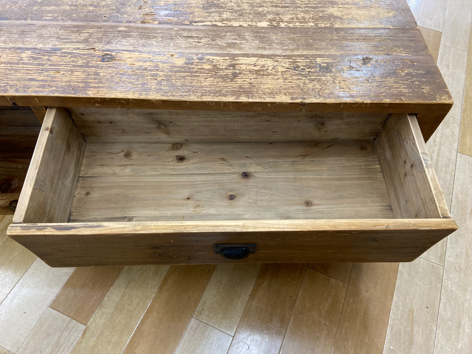 【トレファクラパーク岸和田店】コーヒーテーブル DAREELS入荷いたしました トレファクラパーク岸和田店】コーヒーテーブル DAREELS入荷いたしまし