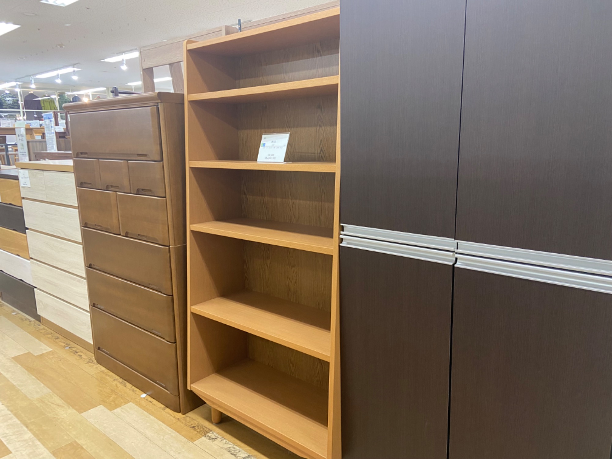 【トレファク ラパーク岸和田店】nico and...  ガラスキャビネット 入荷しました。 niko andFURNITURE&SUPPLY】ガラスキャビネットのご紹介を致します