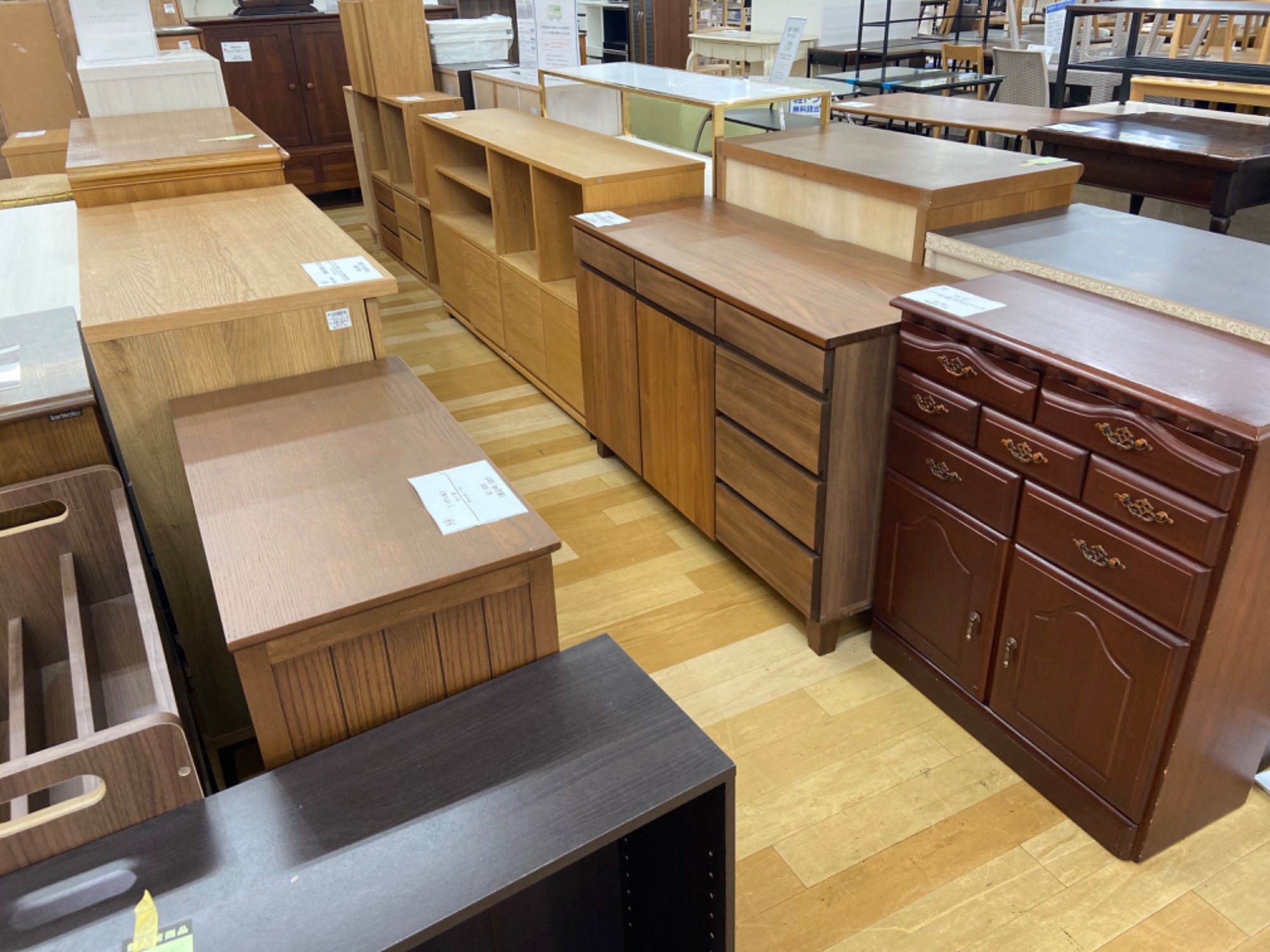 【トレファク ラパーク岸和田店】nico and...  ガラスキャビネット 入荷しました。 niko andFURNITURE&SUPPLY】ガラスキャビネットのご紹介を致します