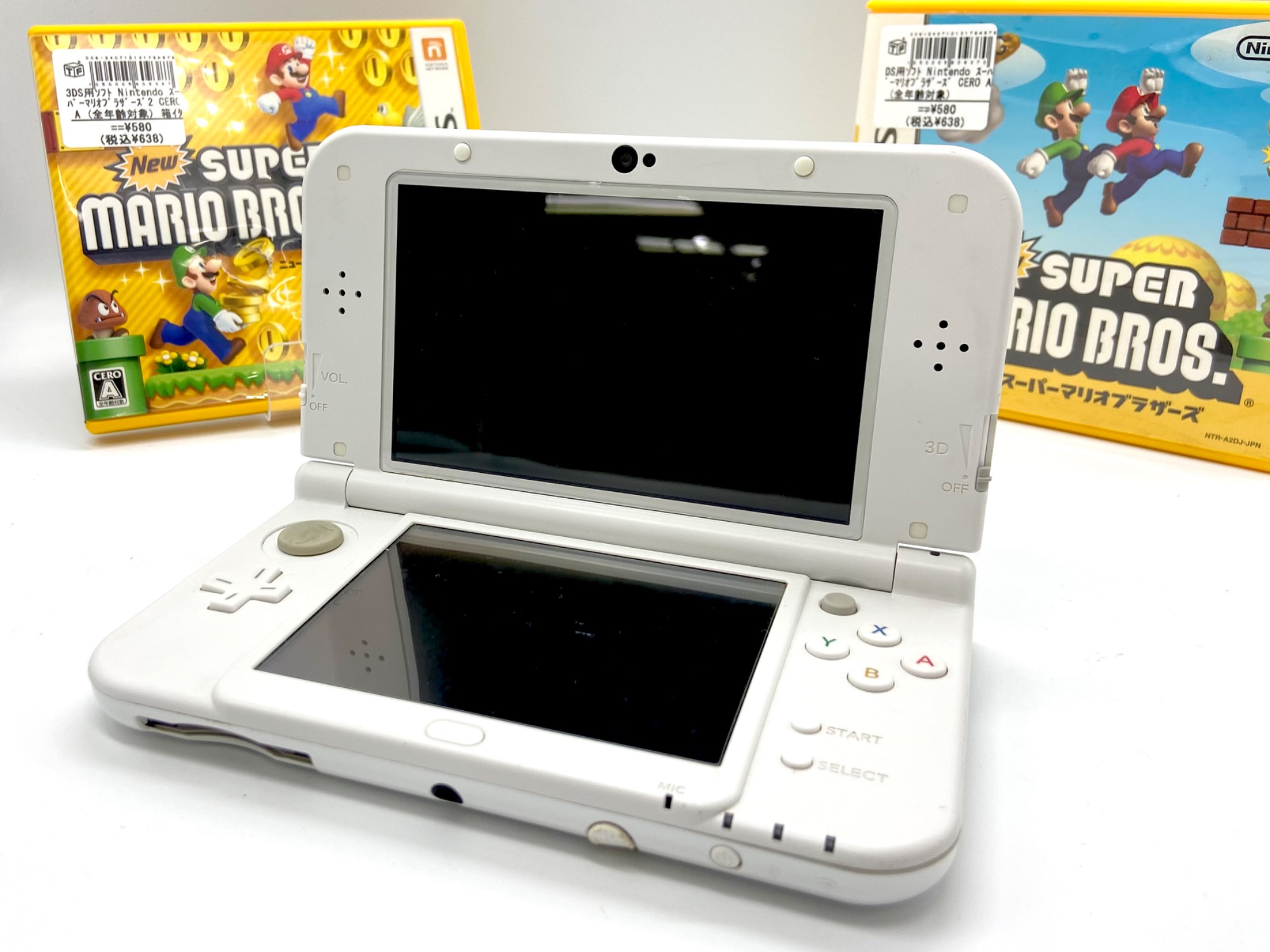〒【売り切り】Nintendo New ニンテンドー3DS LL ホワイト RED