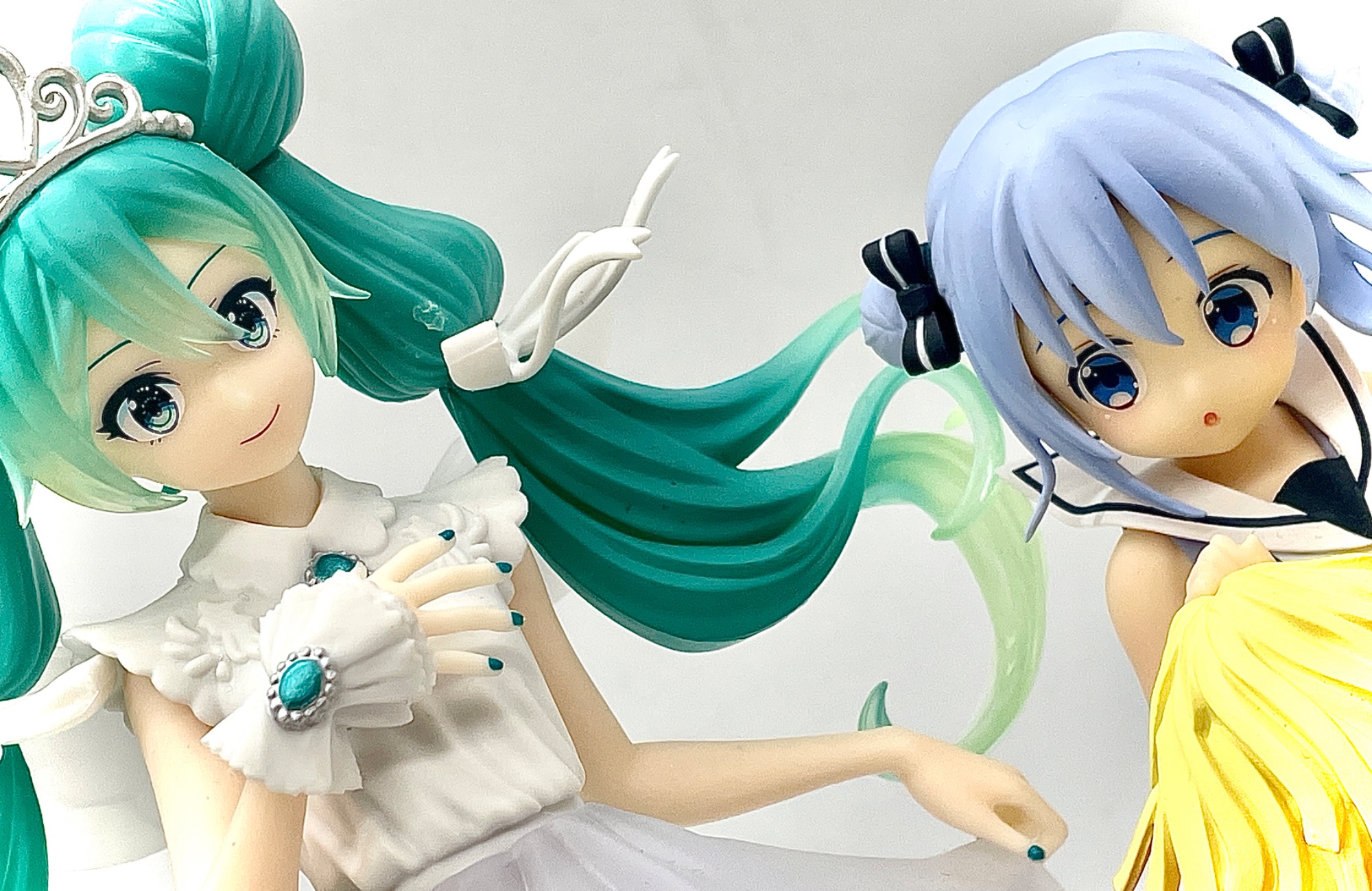 お団子ツイン美少女集合】初音ミク15th anniversaryとごちうさ