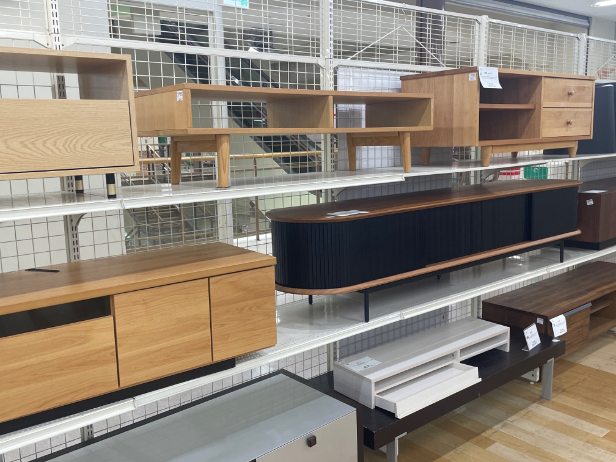 ☆家具揃え多数☆】当店オススメのブランドソファーを3つご紹介します