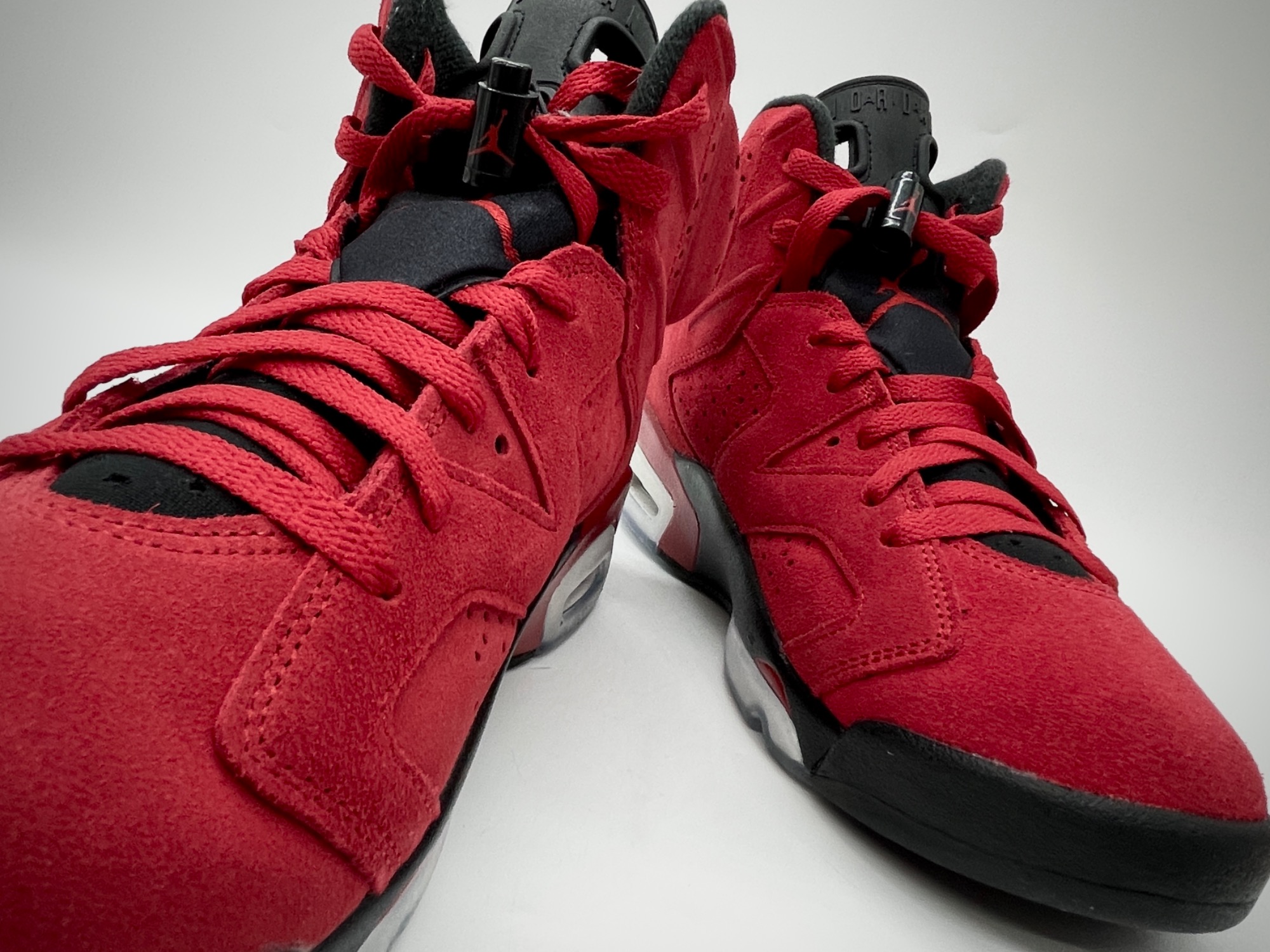 珍しい  AIR NIKE】 JORDAN ハイカットスニーカーの CT8529-600 RETRO 6 ウェア