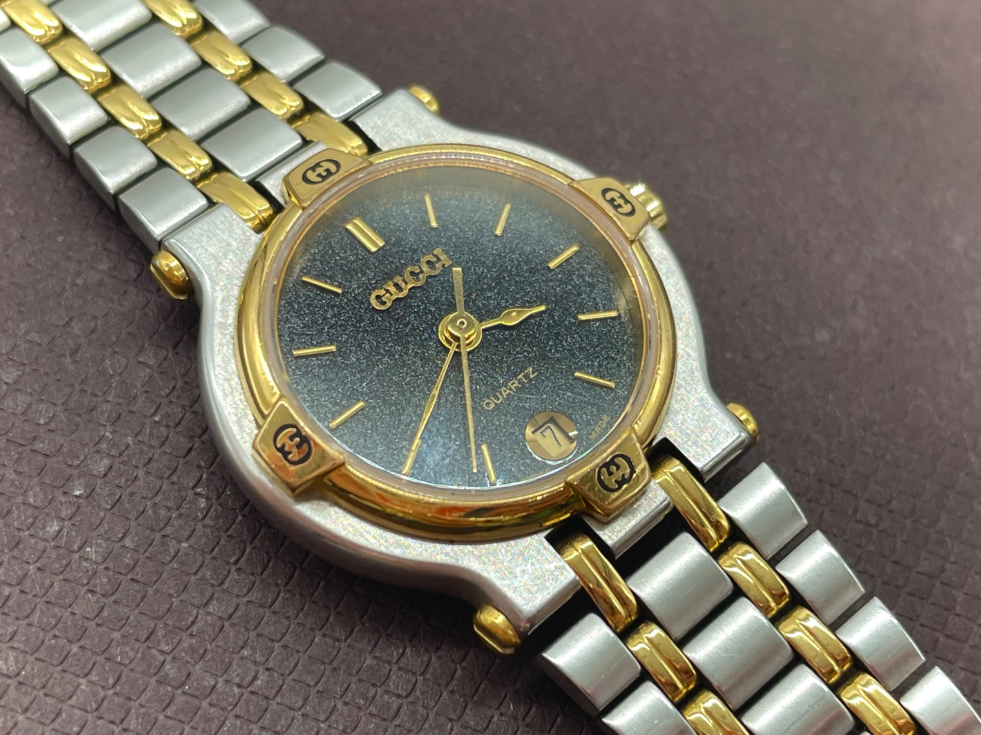 GUCCI時計 9000L 楽天市場】【ウォッチ】GUCCI グッチ デイト ゴールド文字盤