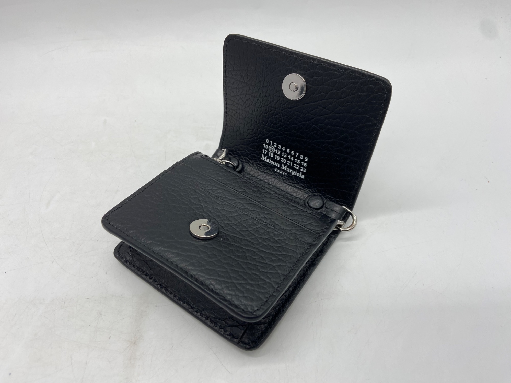 ブランド買取強化中!】Maison Margiela の スモール チェーン ブランド買取強化中!】Maison Margiela の スモール チェーン