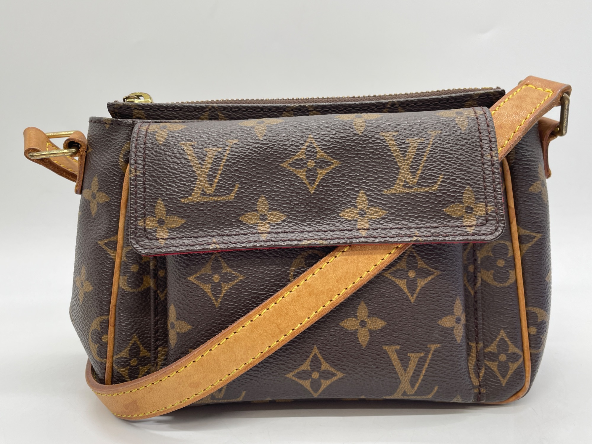 小物 LOUIS VUITTON バッグ・財布・小物 モノグラム・シグネチャー カタログ｜ルイ