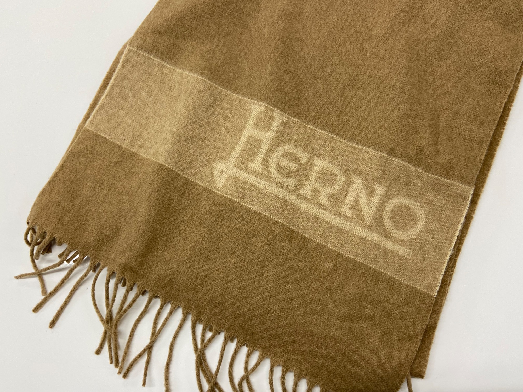 イタリア製 HERNO ヘルノ カシミアマフラー カシミア100% 中古・古着通販】HERNO (ヘルノ) カシミヤマフラー ライトグリーン 未
