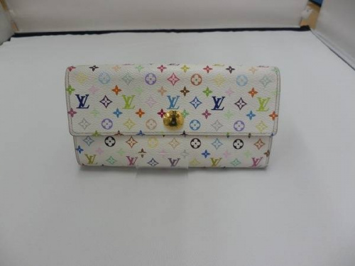 ブランドのルイヴィトン（LOUIS VUITTON）