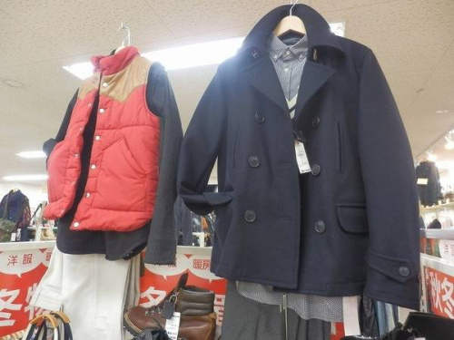 ﾜｰﾄﾞﾛｰﾌﾞの中古家具　岸和田