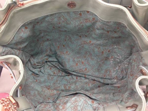 バッグの岸和田ブランド品