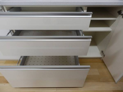 レンジボードの激安家具　岸和田