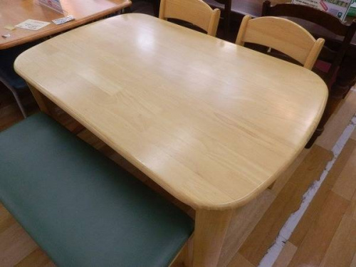 家具・インテリアの貞苅椅子