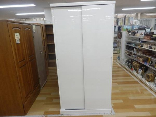 家具・インテリアのワードローブ