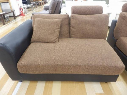 カウチソファーの岸和田家具