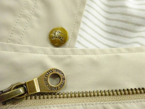 バーバリー(BURBERRY)の関西