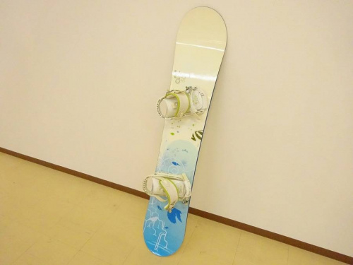 スポーツ・アウトドアのスノーボード