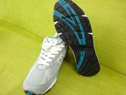 スニーカーの関西