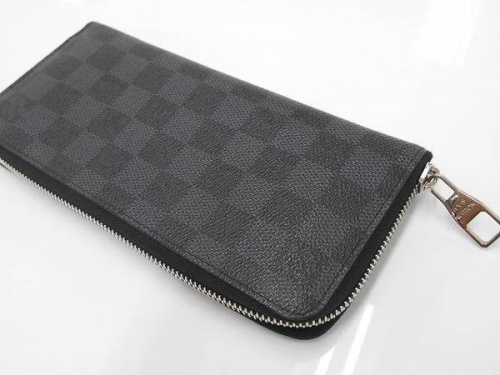 ブランド・ラグジュアリーのルイヴィトン（LOUIS VUITTON）