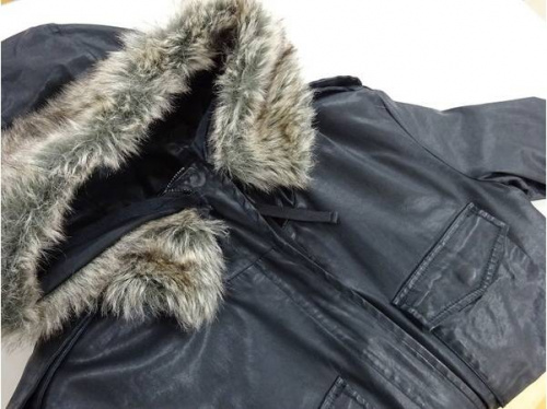 レディースファッションの秋物衣類