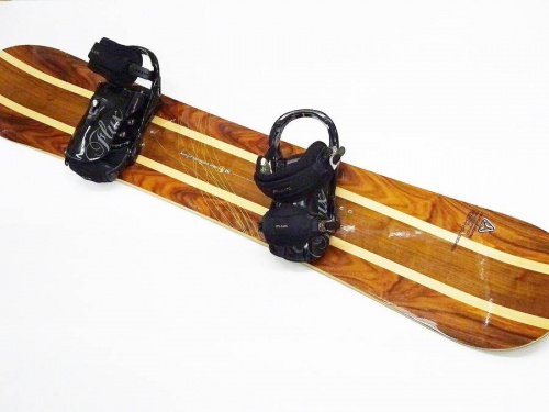 スポーツ用品のスノーボード