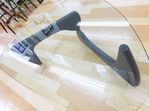 家具・インテリアのテーブル