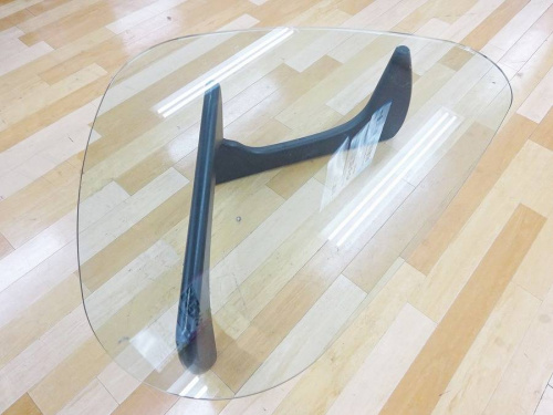 テーブルの岸和田　家具