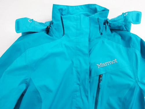 アウトドアのアウトドアウェア