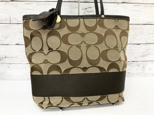 バッグのコーチ（COACH）