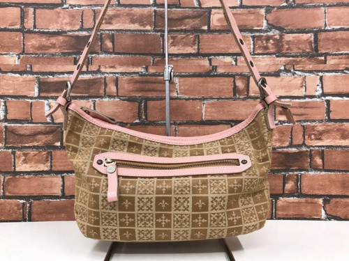 ジャケットのバッグ