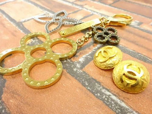 ブランド・ラグジュアリーのアクセサリー