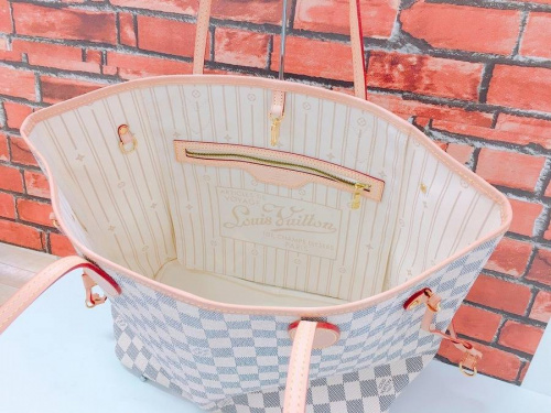ルイヴィトン（LOUIS VUITTON）の岸和田　ブランド