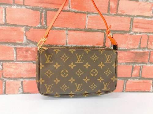 ブランド・ラグジュアリーのルイヴィトン（LOUIS VUITTON）