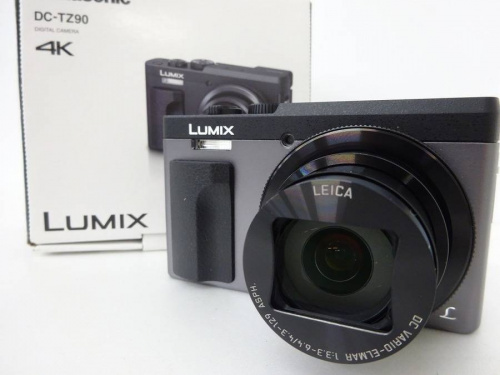 デジタル家電のデジカメ