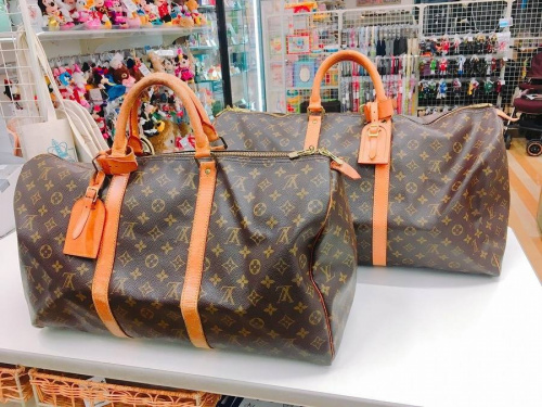 ブランド・ラグジュアリーのルイヴィトン（LOUIS VUITTON）