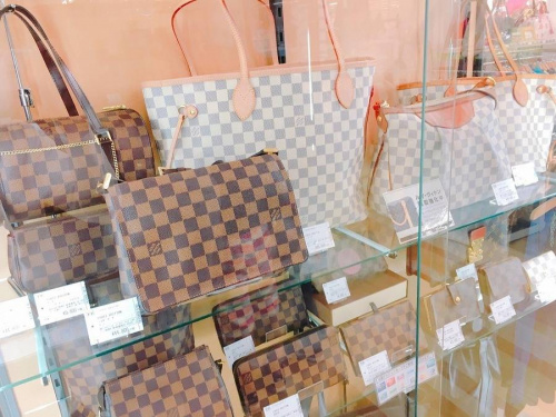 岸和田　ブランドの中古　ブランド　買取