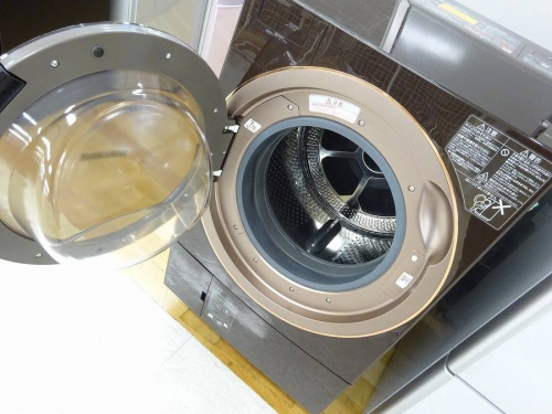 生活家電のドラム式　洗濯機