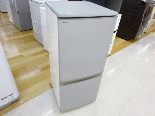 生活家電の冷蔵庫　洗濯機