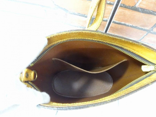 ブランド鑑定　大阪のブランド買取　岸和田