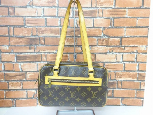 ブランド鑑定　大阪のブランド買取　岸和田