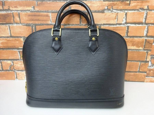 ブランド鑑定　大阪のブランド買取　岸和田