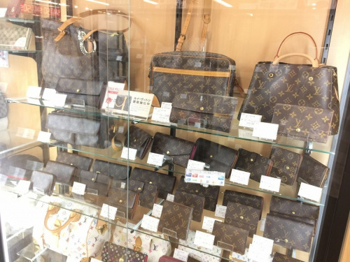 ブランド鑑定　大阪のブランド買取 岸和田