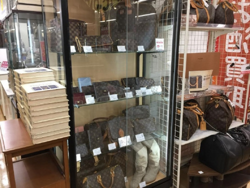 ブランド鑑定　大阪のブランド買取 岸和田