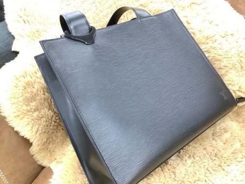 ヴィトン　岸和田