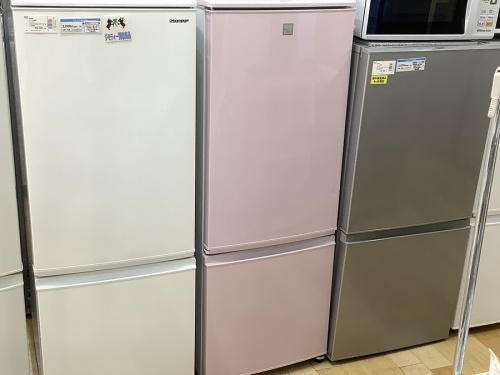 501取付無料！完動品！パステルピンクおしゃれインテリアSHARP冷蔵庫洗濯機