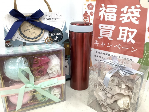 バッグ　未使用の衣類