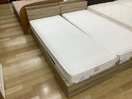ベッド